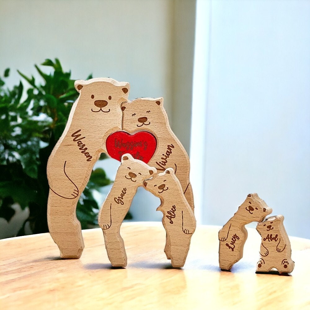 Personalised bear family wooden ornament for 6 people with custom engraved names
